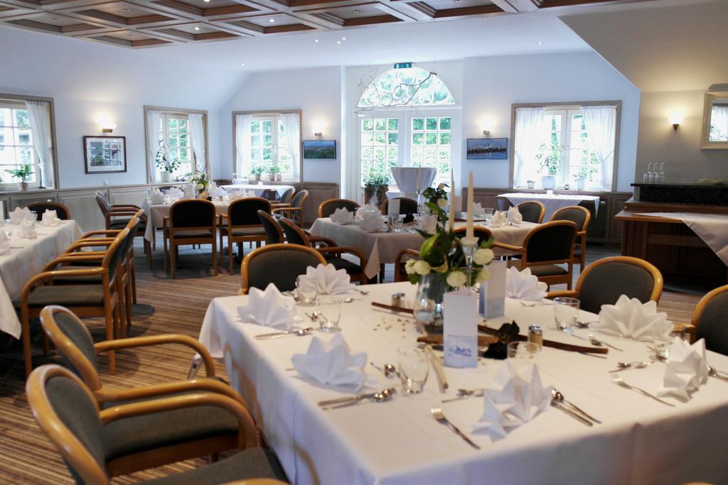 Hotel Blauer Fasan Wiesmoor Extérieur photo