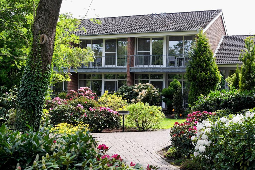 Hotel Blauer Fasan Wiesmoor Extérieur photo